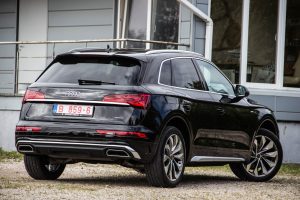 Pārdod Q5 S-Line E  2.0 TFSI-E  - 299z/s , 2022
