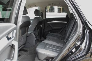 Pārdod Q5 S-Line E  2.0 TFSI-E  - 299z/s , 2022