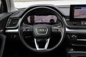 Pārdod Q5 S-Line E  2.0 TFSI-E  - 299z/s , 2022