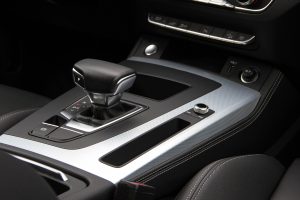 Pārdod Q5 S-Line E  2.0 TFSI-E  - 299z/s , 2022