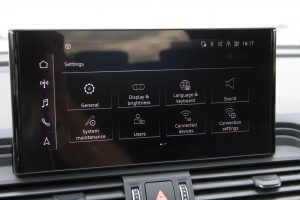 Pārdod Q5 S-Line E  2.0 TFSI-E  - 299z/s , 2022