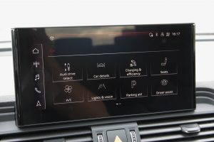 Pārdod Q5 S-Line E  2.0 TFSI-E  - 299z/s , 2022