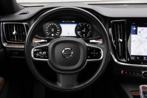 Pārdod V-60 Inscription  2.0 B3  - 163z/s , 2020