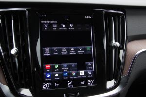 Pārdod V-60 Inscription  2.0 B3  - 163z/s , 2020