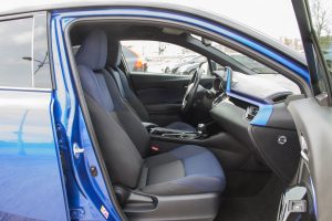 Pārdod CH-R Hybrid  1.8   , 2018