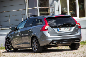 Pārdod V-60 Summum  2.0 D3  - 150z/s , 2017