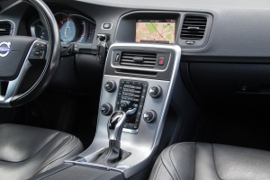 Pārdod V-60 Summum  2.0 D3  - 150z/s , 2017