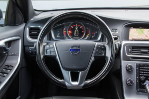 Pārdod V-60 Summum  2.0 D3  - 150z/s , 2017