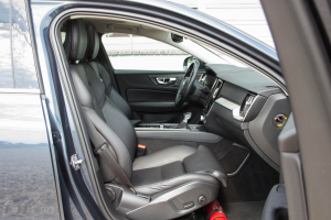 Pārdod V-60 Inscription  2.0 D3  - 150z/s , 2020