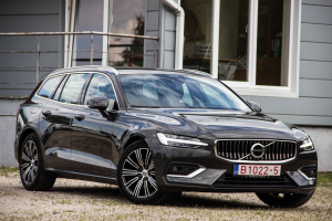 Pārdod V-60 Inscription  2.0 D4  - 190z/s , 2020