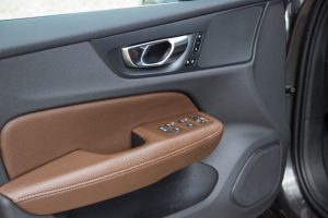 Pārdod V-60 Inscription  2.0 D4  - 190z/s , 2020