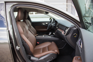 Pārdod V-60 Inscription  2.0 D4  - 190z/s , 2020