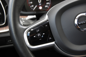 Pārdod V-60 Inscription  2.0 D4  - 190z/s , 2020