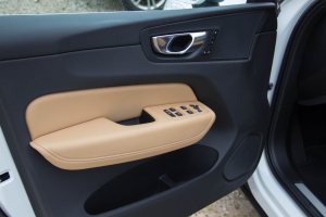 Pārdod XC-60 Inscription  2.0 D4  - 190z/s , 2020