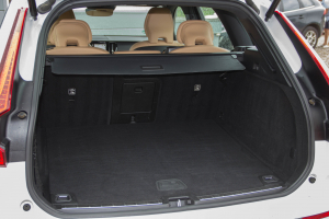 Pārdod XC-60 Inscription  2.0 D4  - 190z/s , 2020