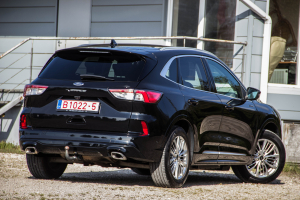 Pārdod Kuga Vignale  2.5   - 225z/s , 2021