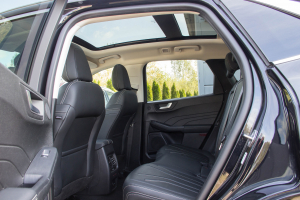 Pārdod Kuga Vignale  2.5   - 225z/s , 2021