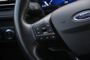 Pārdod Kuga Vignale  2.5   - 225z/s , 2021