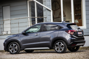 Pārdod HR-V  1.6 DTEC  - 120z/s , 2015