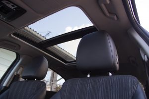 Pārdod HR-V  1.6 DTEC  - 120z/s , 2015