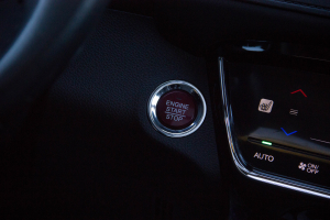 Pārdod HR-V  1.6 DTEC  - 120z/s , 2015