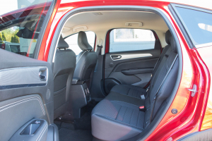 Pārdod Arkana Intense  1.6 Hybrid  , 2022