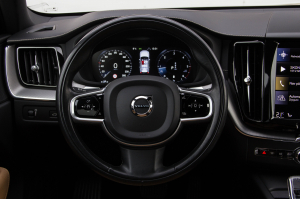 Pārdod XC-60 Inscription AWD  2.0 B4  - 197z/s , 2020