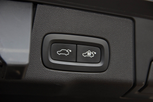 Pārdod XC-60 Inscription AWD  2.0 B4  - 197z/s , 2020