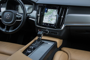 Pārdod V-90 Cross Country  2.0 D5  - 235z/s , 2018