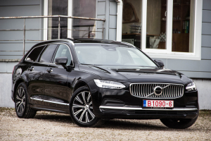 Pārdod V-90 Inscription  2.0 B4  - 197z/s , 2021