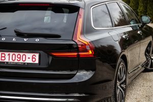 Pārdod V-90 Inscription  2.0 B4  - 197z/s , 2021