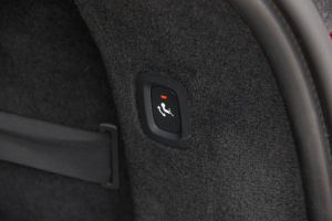 Pārdod V-90 Inscription  2.0 B4  - 197z/s , 2021