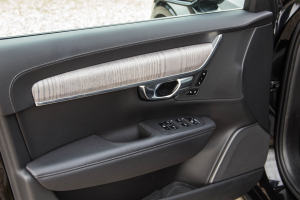 Pārdod V-90 Inscription  2.0 B4  - 197z/s , 2021