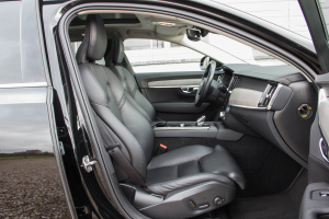 Pārdod V-90 Inscription  2.0 B4  - 197z/s , 2021