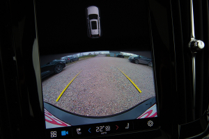 Pārdod V-90 Inscription  2.0 B4  - 197z/s , 2021