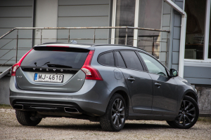 Pārdod V-60 Summum  2.0 D3  - 150z/s , 2017