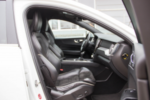 Pārdod XC-60 R-Design  2.0 D4  - 190z/s , 2018