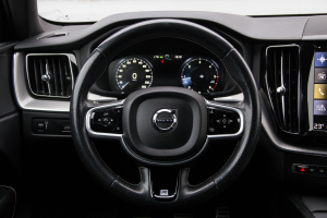 Pārdod XC-60 R-Design  2.0 D4  - 190z/s , 2018