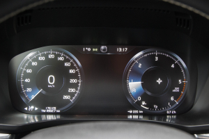 Pārdod XC-60 R-Design  2.0 D4  - 190z/s , 2018