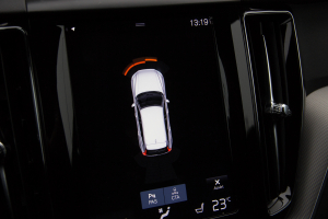 Pārdod XC-60 R-Design  2.0 D4  - 190z/s , 2018