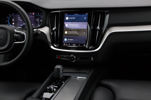 Pārdod XC-60 R-Design  2.0 B4  - 197z/s , 2023