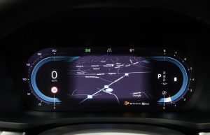 Pārdod V-60 R-Design  2.0 B4  - 197z/s , 2023