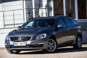 Pārdod V-60 Summum  2.0 D3  - 150z/s , 2017