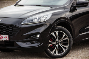 Pārdod Kuga ST-Line  2.5   - 225z/s , 2022