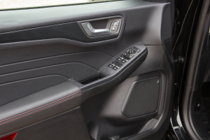 Pārdod Kuga ST-Line  2.5   - 225z/s , 2022