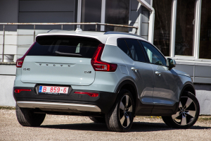 Pārdod XC-40 AWD  2.0 D4  - 190z/s , 2018