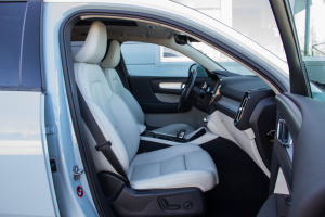 Pārdod XC-40 AWD  2.0 D4  - 190z/s , 2018