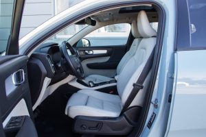 Pārdod XC-40 AWD  2.0 D4  - 190z/s , 2018