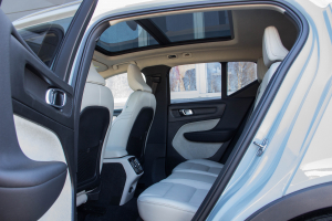 Pārdod XC-40 AWD  2.0 D4  - 190z/s , 2018