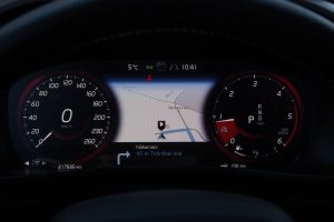 Pārdod XC-40 AWD  2.0 D4  - 190z/s , 2018